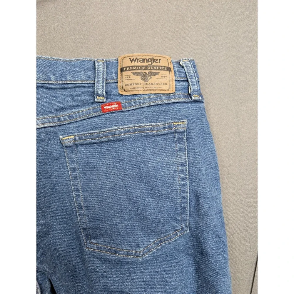 Wrangler Comfort Jeans‎ Men's Size  36X30 Blue Denim